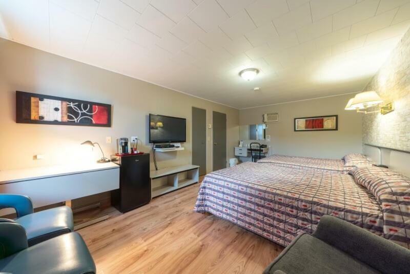 Motel Claude Degelis Εξωτερικό φωτογραφία
