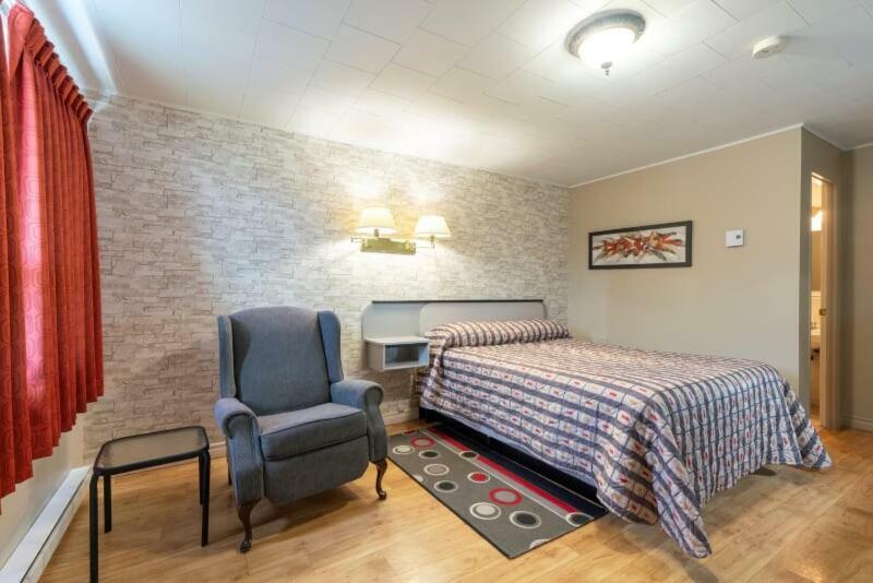 Motel Claude Degelis Εξωτερικό φωτογραφία